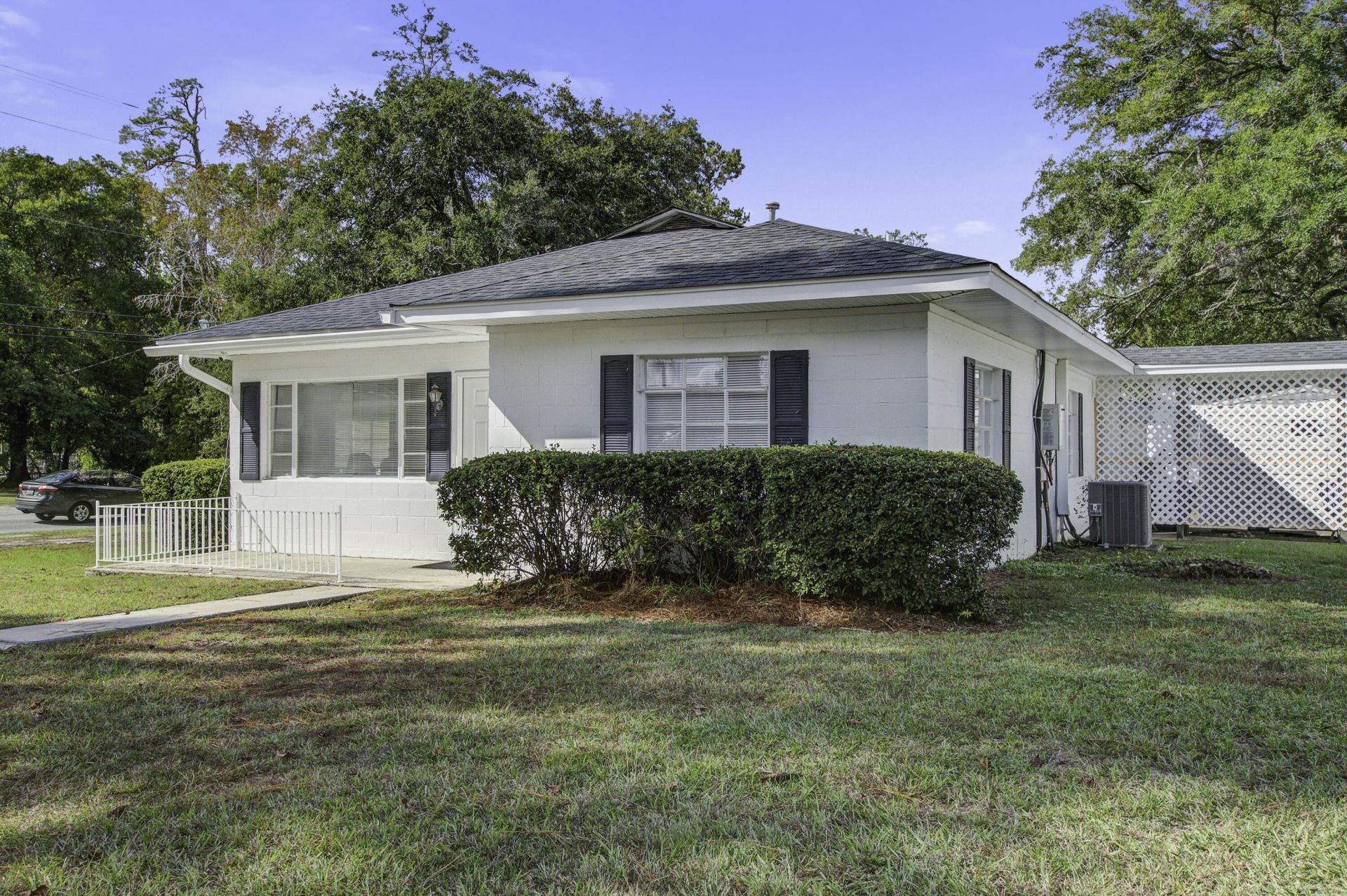 500 N Pine Bluff Street Photo 18