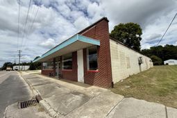 115 E Main Street photo 4