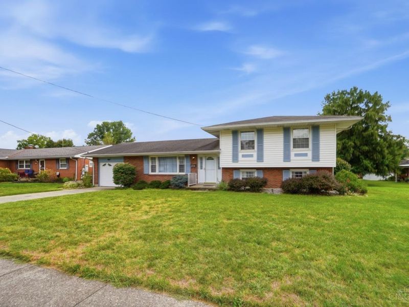 4578 Cavalier Court, Fairfield, OH 45014 Photo 3
