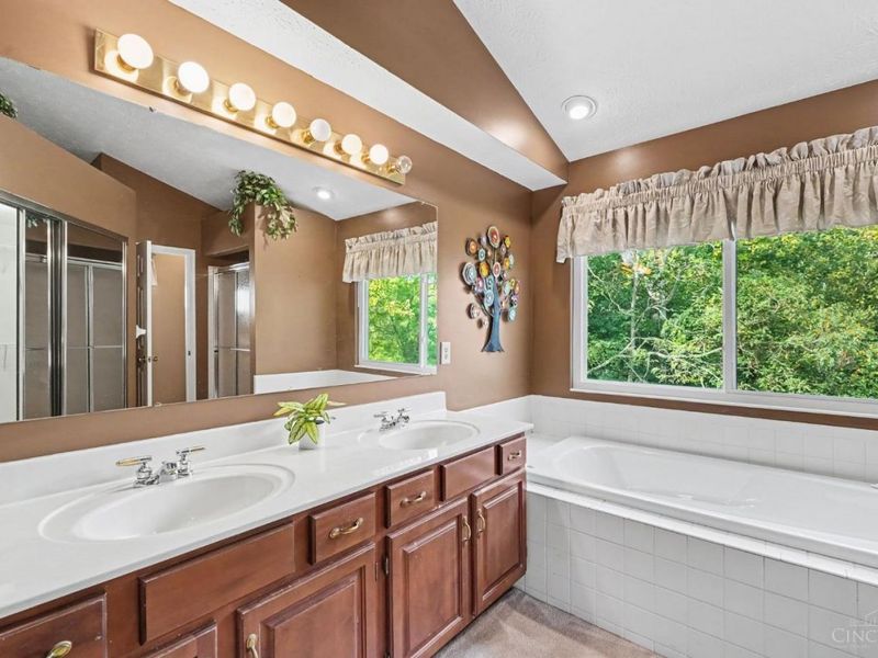 6421 Copperleaf Lane, Cincinnati, OH 45230 Photo 14