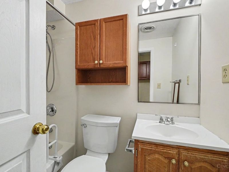 6421 Copperleaf Lane, Cincinnati, OH 45230 Photo 21