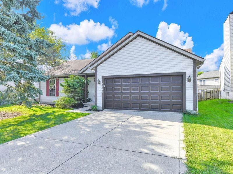 5725 Saucony Drive, Hilliard, OH 43026 Photo 3