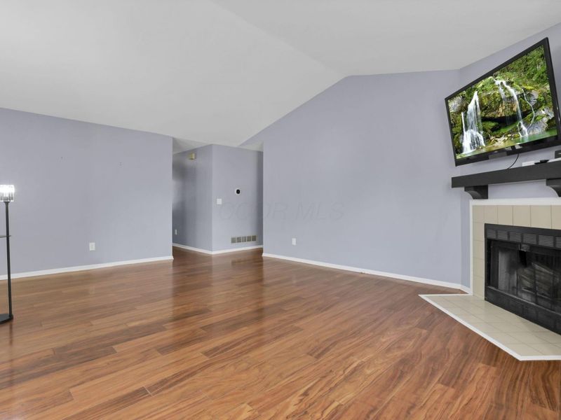 5725 Saucony Drive, Hilliard, OH 43026 Photo 8