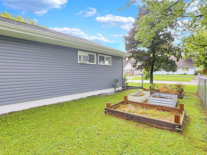2438 Hanna Drive, Columbus, OH 43211 Photo 40