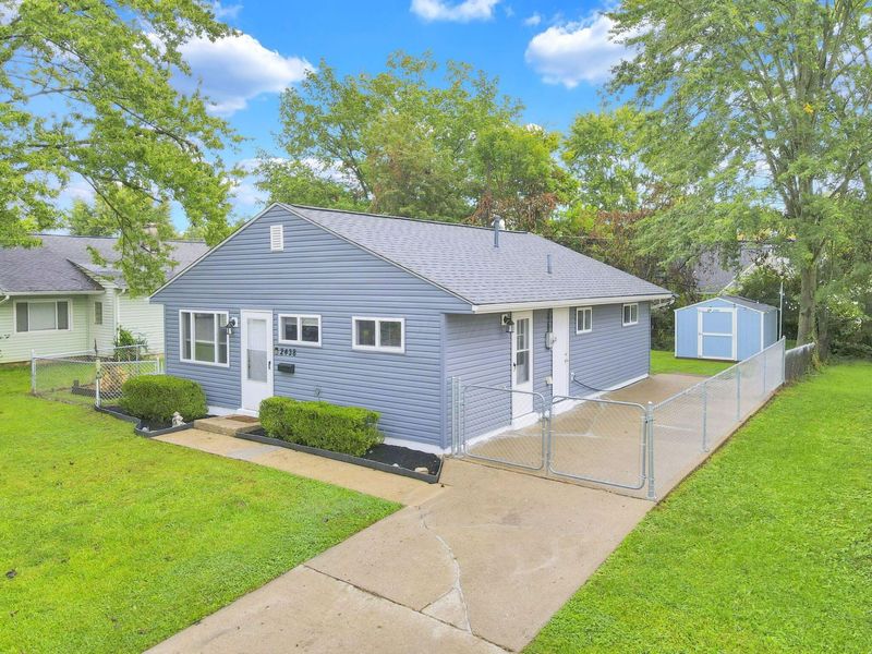2438 Hanna Drive, Columbus, OH 43211 Photo 5