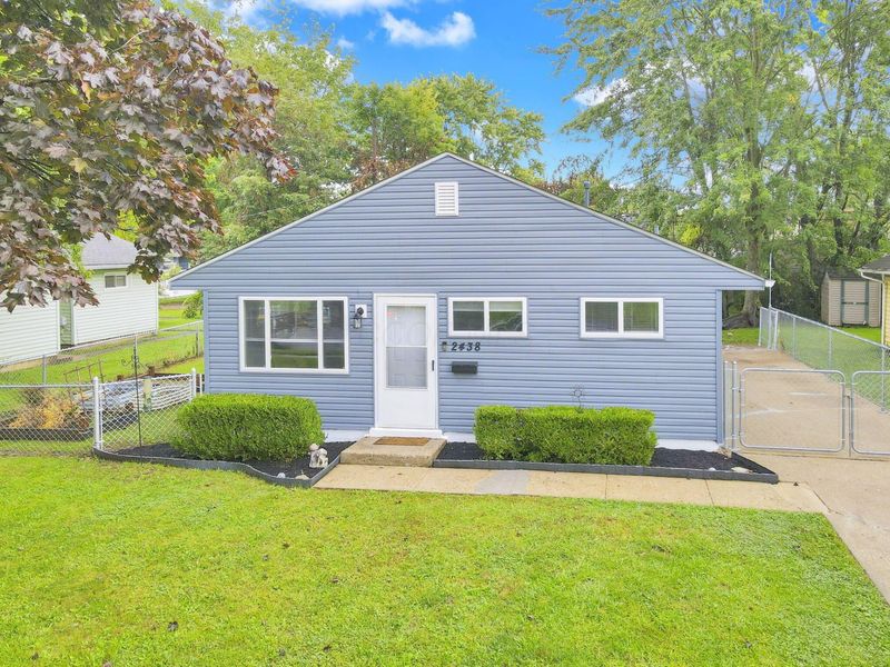 2438 Hanna Drive, Columbus, OH 43211 Photo 6
