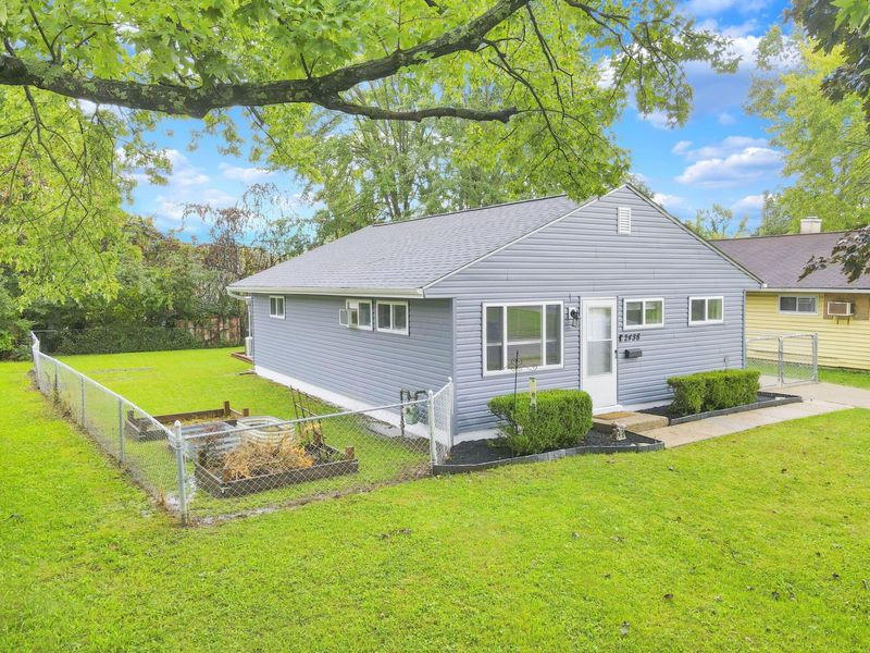2438 Hanna Drive, Columbus, OH 43211 Photo 8