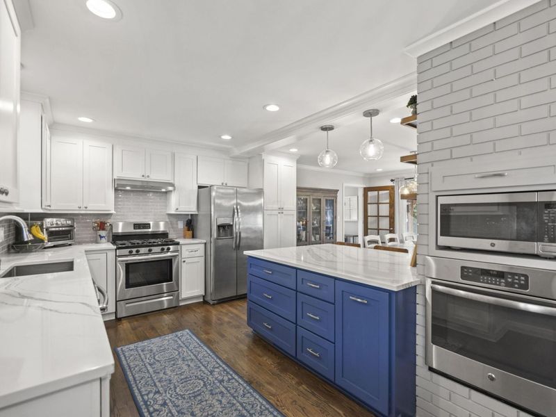 1561 Kirkley Road, Columbus, OH 43221 Photo 9