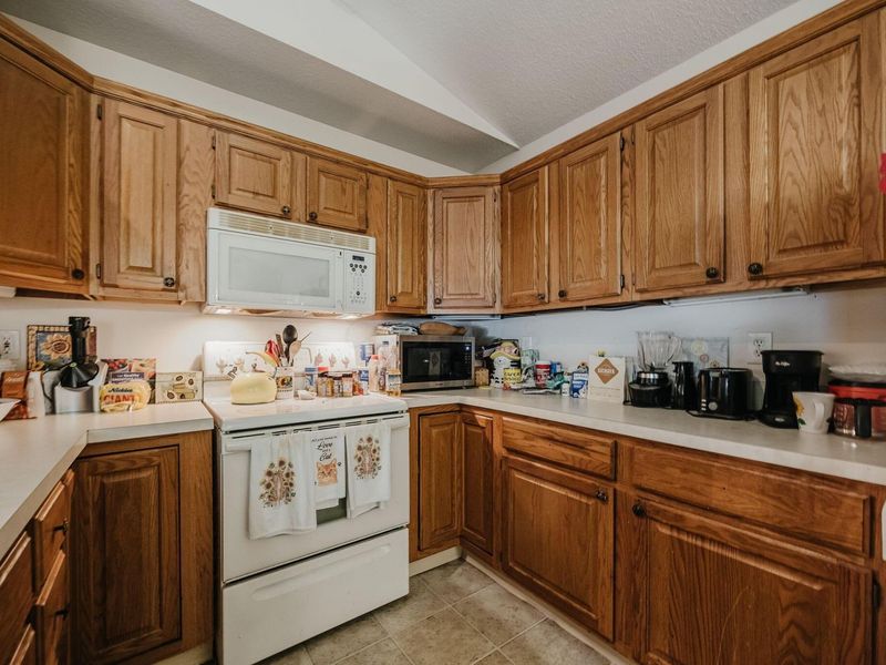 4100 Castel Drive, Groveport, OH 43125 Photo 13