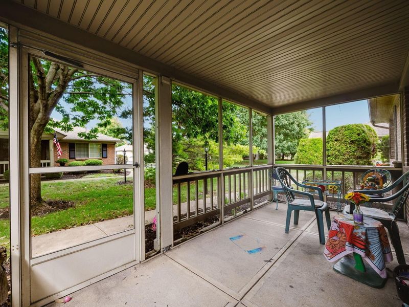 4100 Castel Drive, Groveport, OH 43125 Photo 4