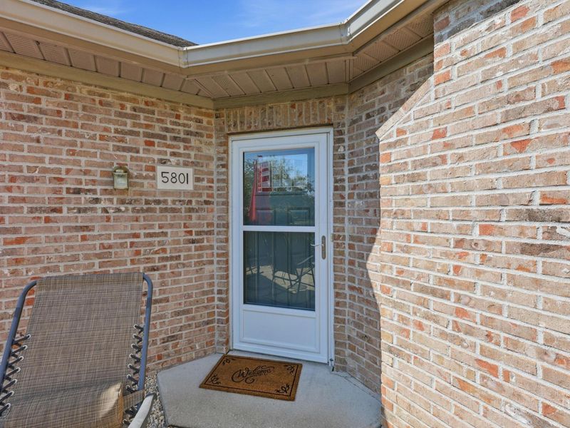 5801 Willow Lake Drive, Grove City, OH 43123 Photo 5