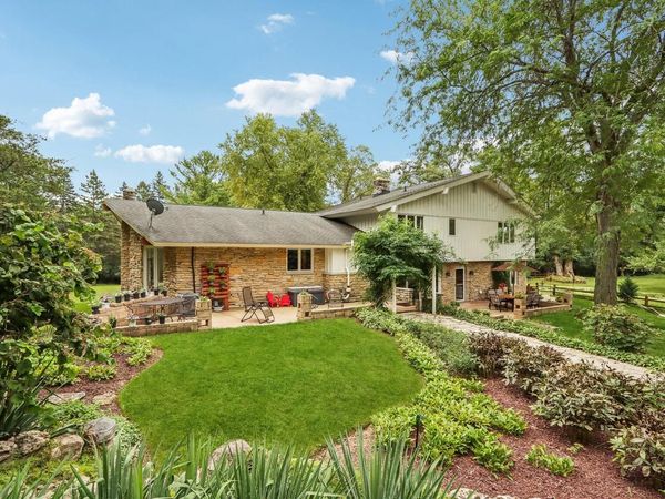 W350S3525 Waterville ROAD, Oconomowoc, WI 53066