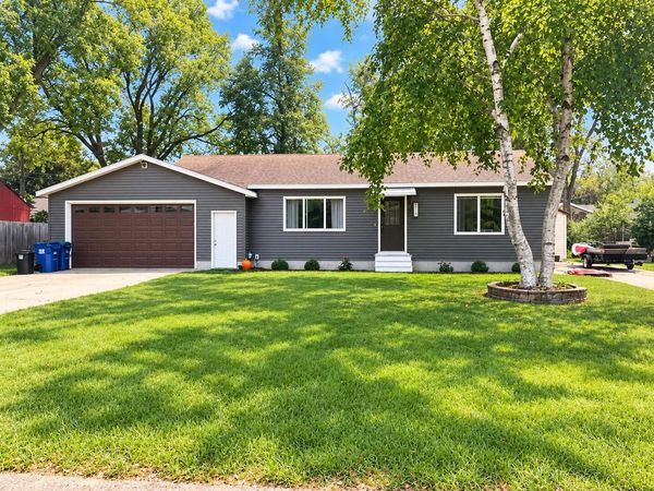 810 Hanson ROAD, La Crosse, WI 54603