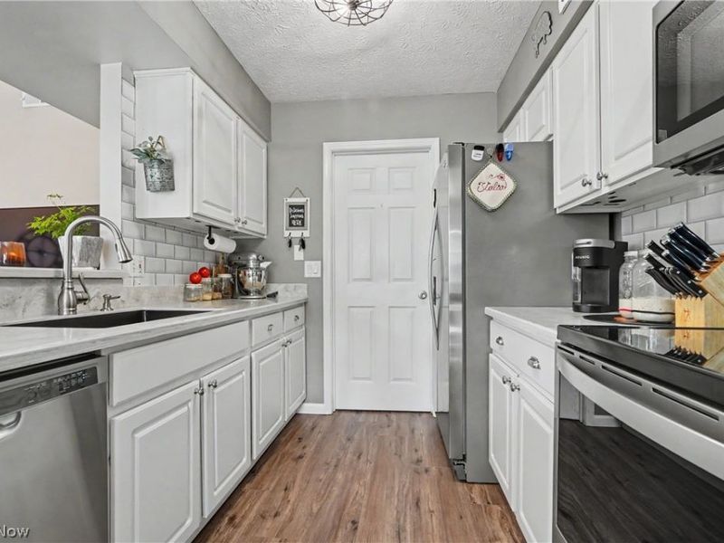 4080 Falconswalk Court, Stow, OH 44224 Photo 11