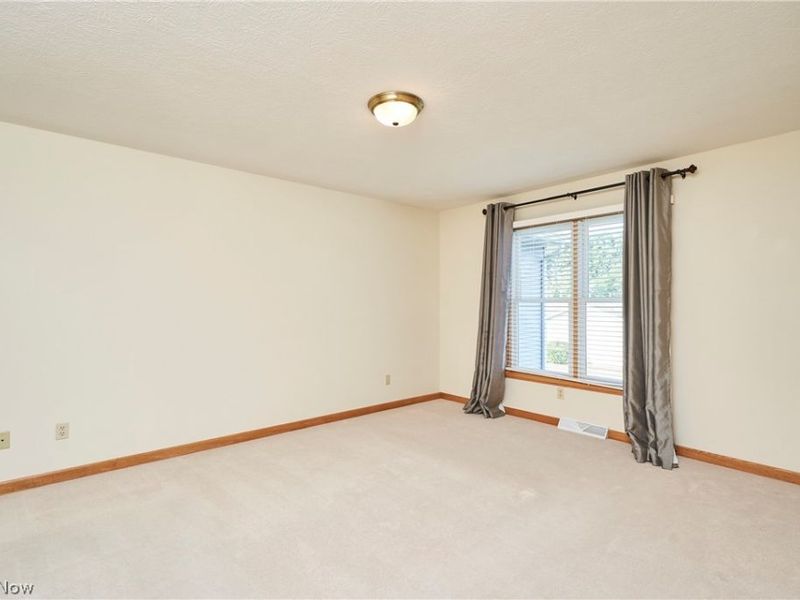 1353 S Azalea Boulevard, Barberton, OH 44203 Photo 16