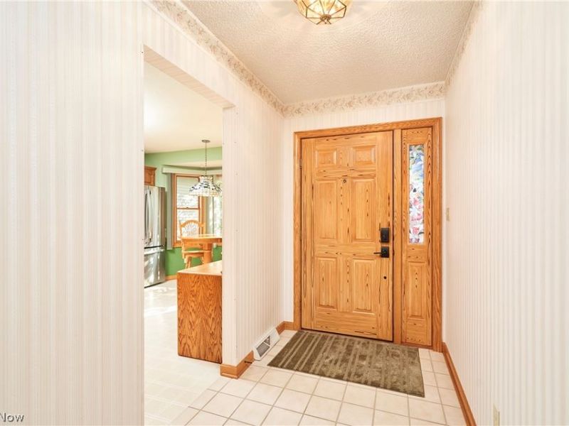 1353 S Azalea Boulevard, Barberton, OH 44203 Photo 3