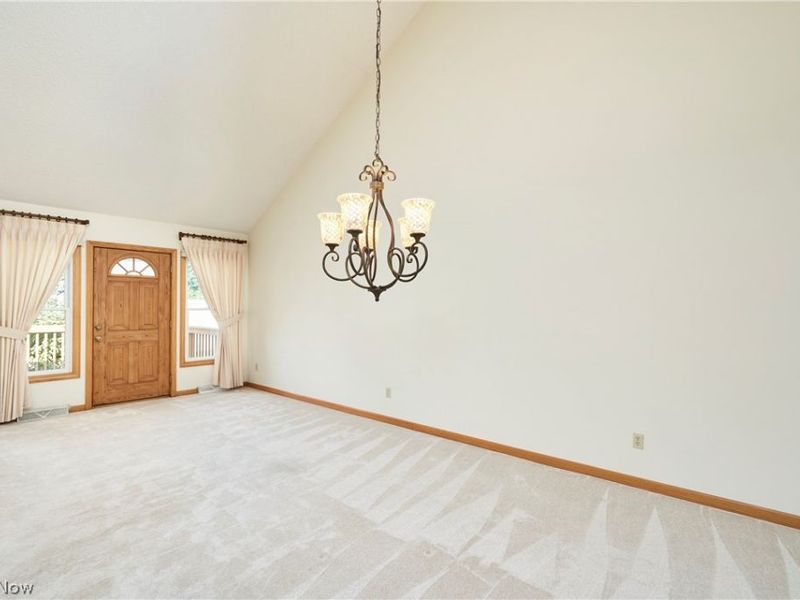 1353 S Azalea Boulevard, Barberton, OH 44203 Photo 9