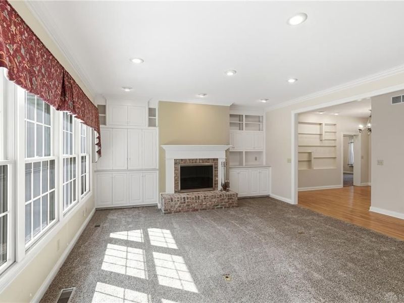 110 Laura Court, Hamilton, OH 45013 Photo 2