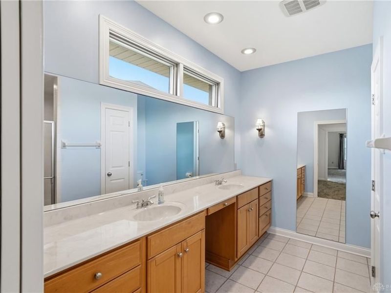 110 Laura Court, Hamilton, OH 45013 Photo 9