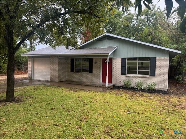 909 W Munroe Avenue, Temple, TX 76501