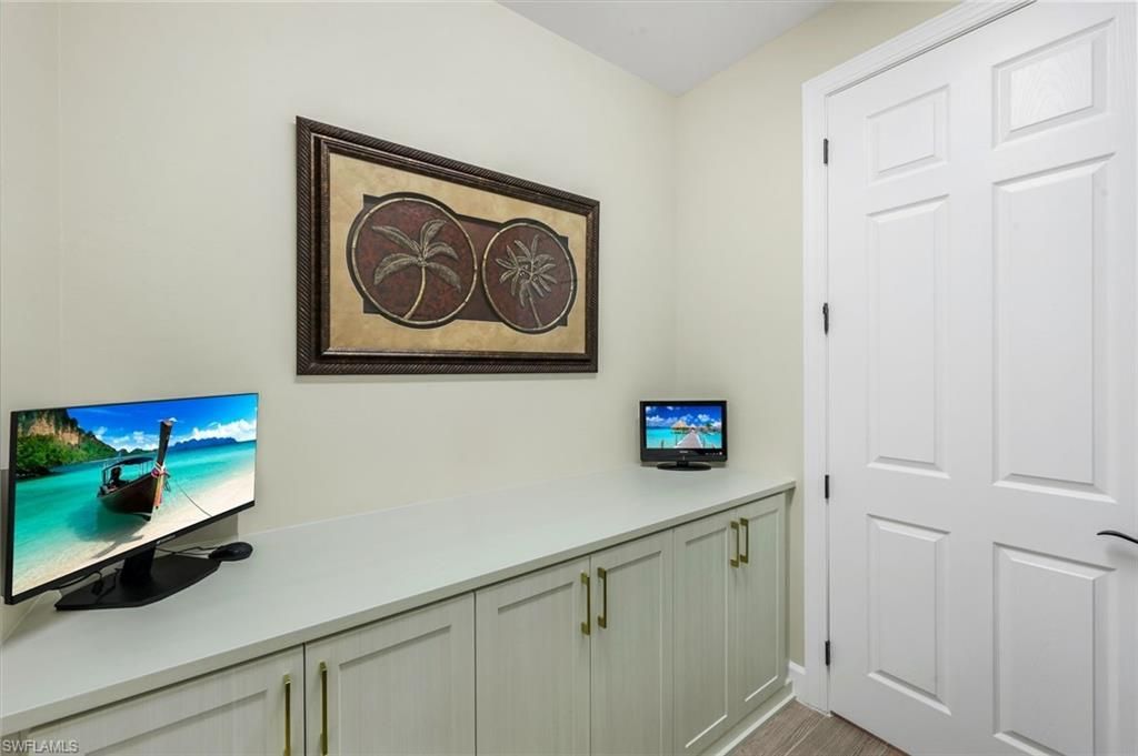 9527 Curlew Dr, Naples, FL 34120 Photo