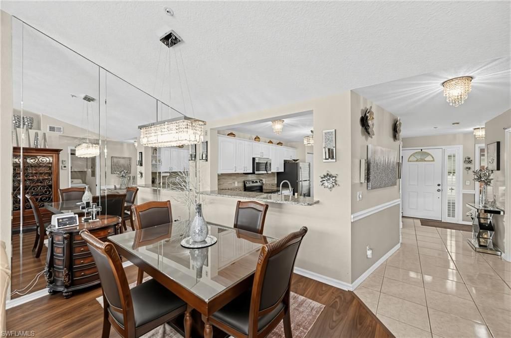 380 Gabriel Cir, Unit 8, Naples, FL 34104 Photo