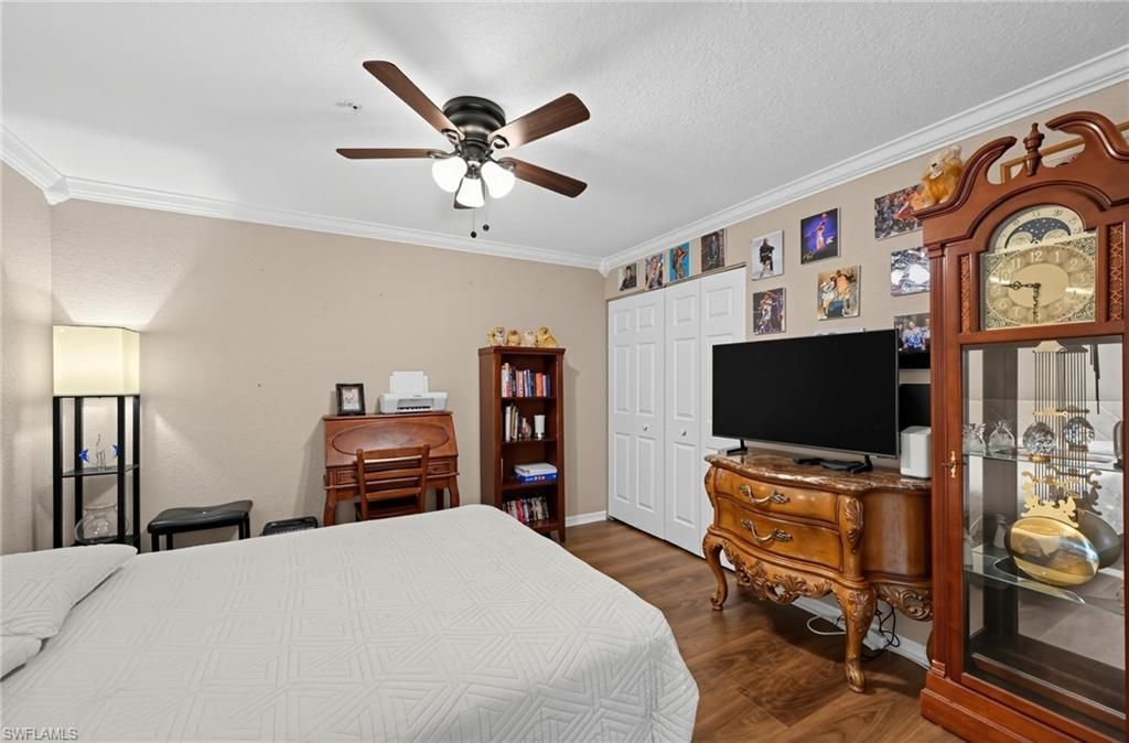 380 Gabriel Cir, Unit 8, Naples, FL 34104 Photo