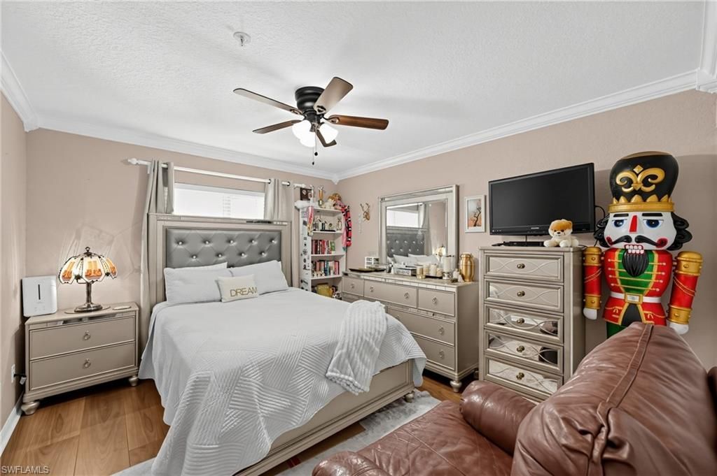 380 Gabriel Cir, Unit 8, Naples, FL 34104 Photo