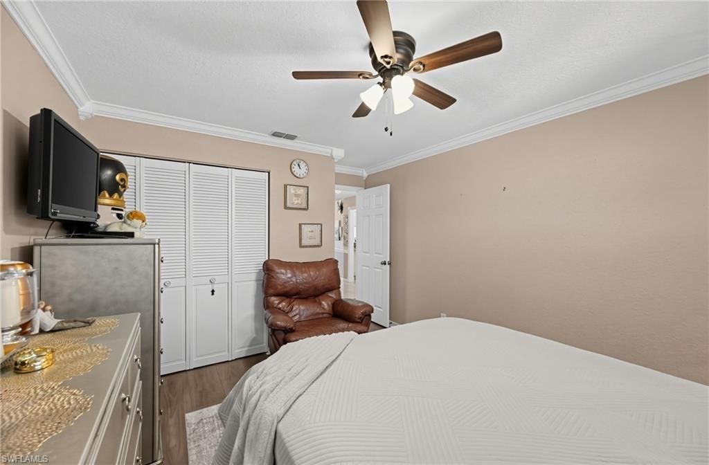 380 Gabriel Cir, Unit 8, Naples, FL 34104 Photo