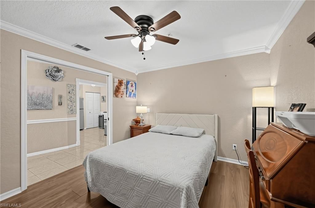 380 Gabriel Cir, Unit 8, Naples, FL 34104 Photo