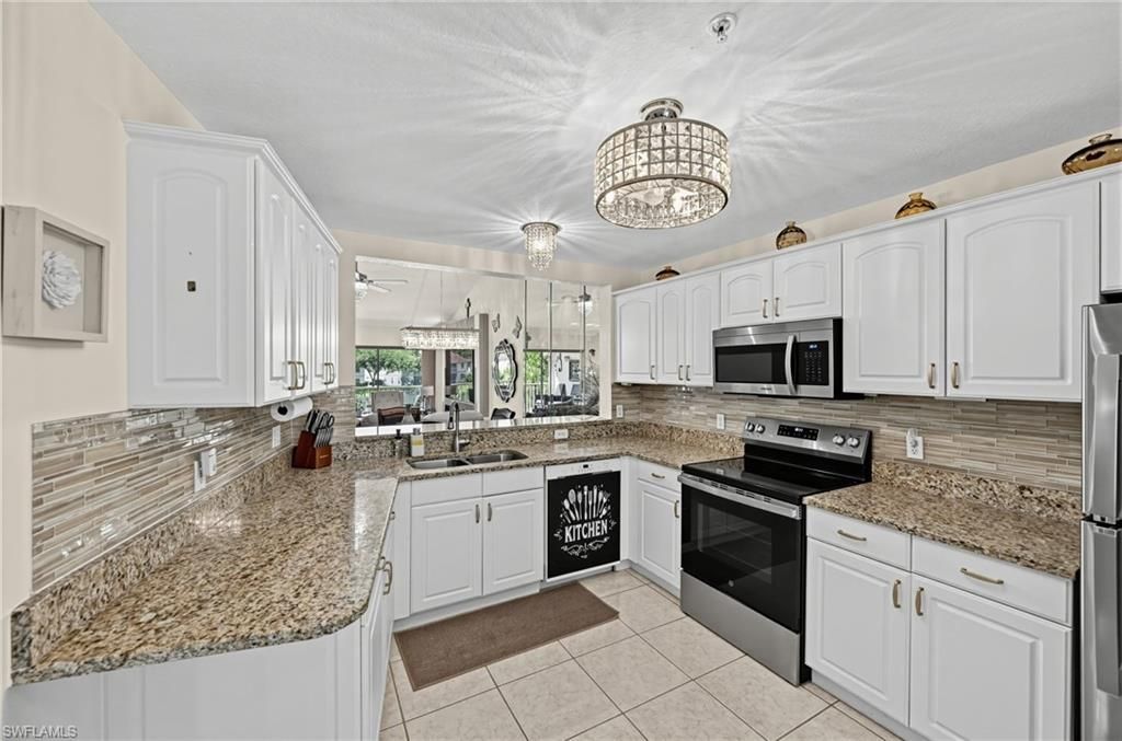 380 Gabriel Cir, Unit 8, Naples, FL 34104 Photo