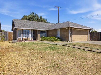 905 Herring Ave, Rio Linda, CA 95673 Photo
