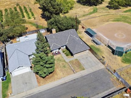 905 Herring Ave, Rio Linda, CA 95673 Photo