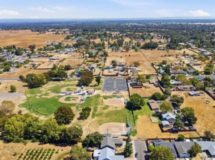 905 Herring Ave, Rio Linda, CA 95673 Photo