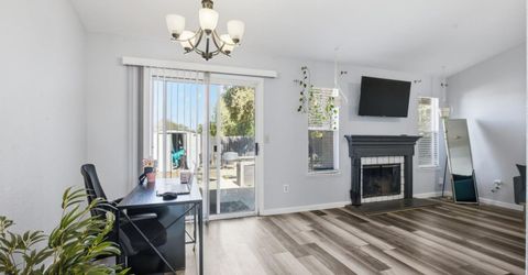905 Herring Ave, Rio Linda, CA 95673 Photo