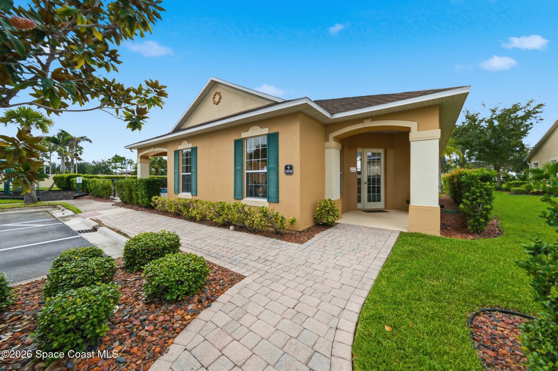 5657 Tamarac Drive, Melbourne, FL 32940 Photo