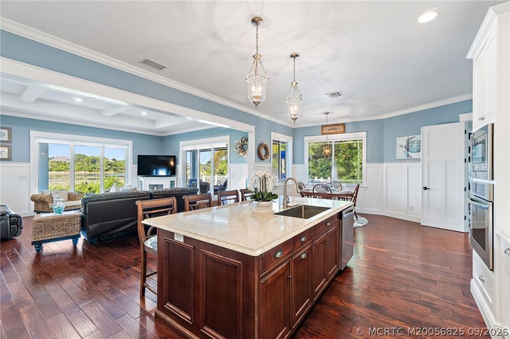 1109 NE Bayside Place, Jensen Beach, FL 34957 Photo