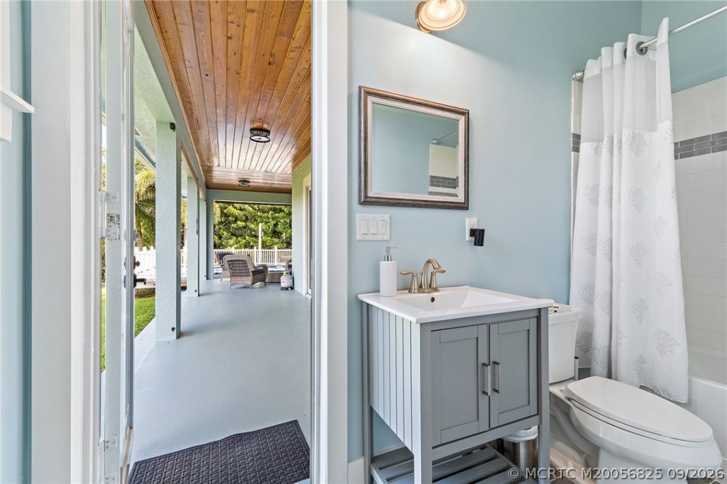 1109 NE Bayside Place, Jensen Beach, FL 34957 Photo