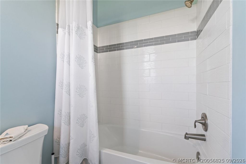 1109 NE Bayside Place, Jensen Beach, FL 34957 Photo