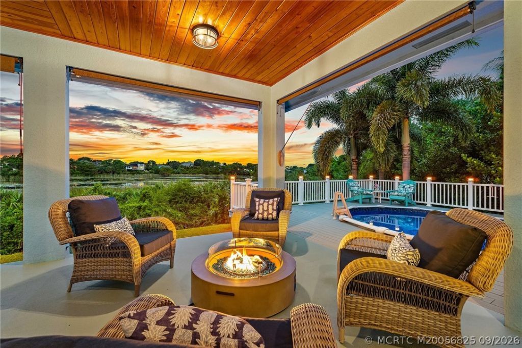 1109 NE Bayside Place, Jensen Beach, FL 34957 Photo
