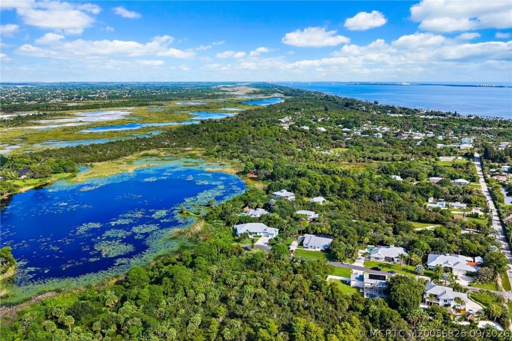 1109 NE Bayside Place, Jensen Beach, FL 34957 Photo