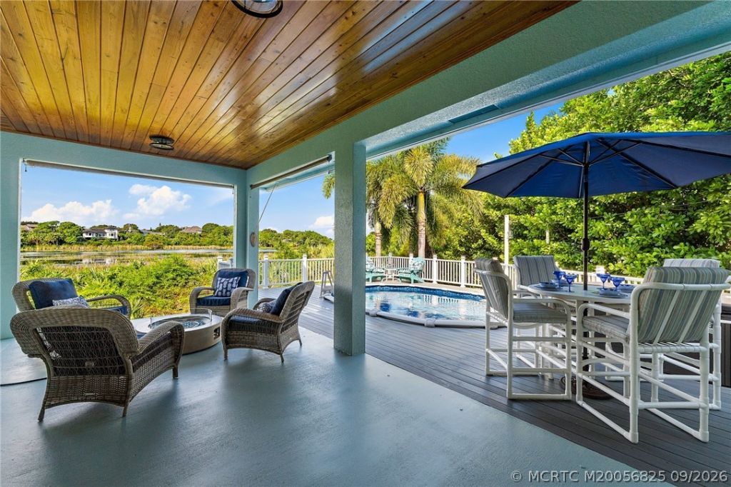 1109 NE Bayside Place, Jensen Beach, FL 34957 Photo