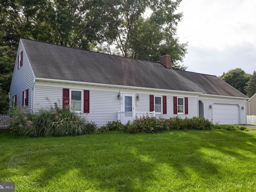 812 S Cedar Street, Lititz, PA 17543 Main Photo