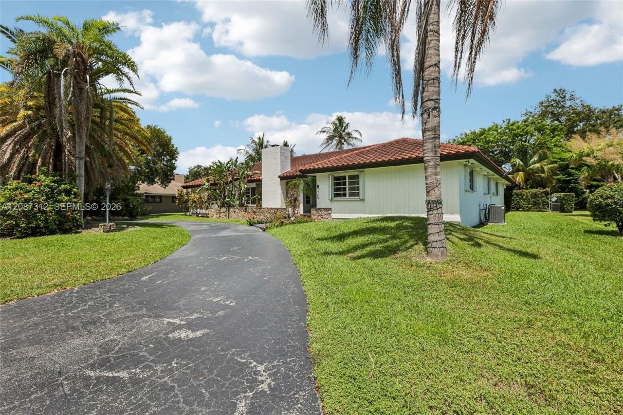 7745 SW 183rd Ter, Palmetto Bay, FL 33157 Photo