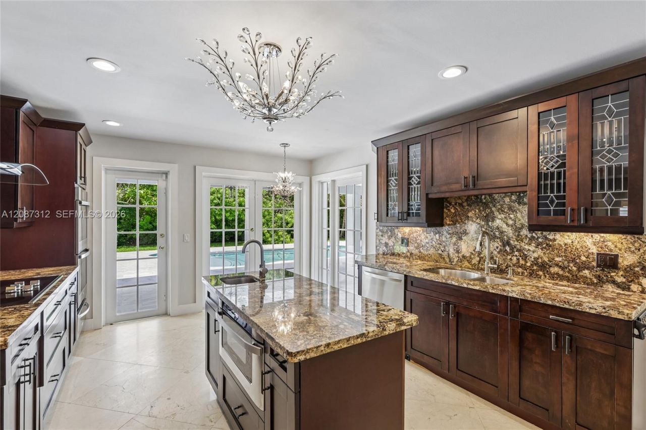 7745 SW 183rd Ter, Palmetto Bay, FL 33157 Photo