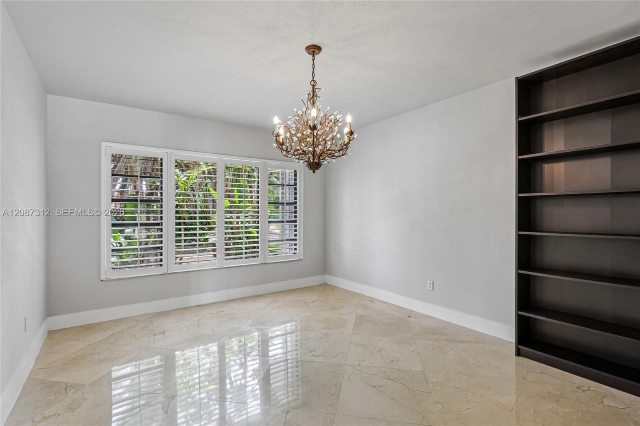 7745 SW 183rd Ter, Palmetto Bay, FL 33157 Photo