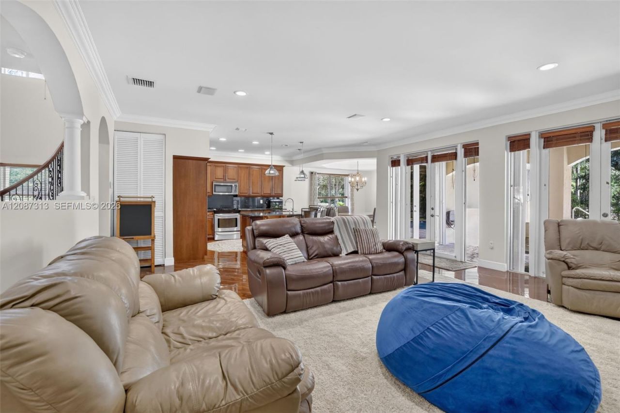 8210 Phoenician Court, Davie, FL 33328 Photo