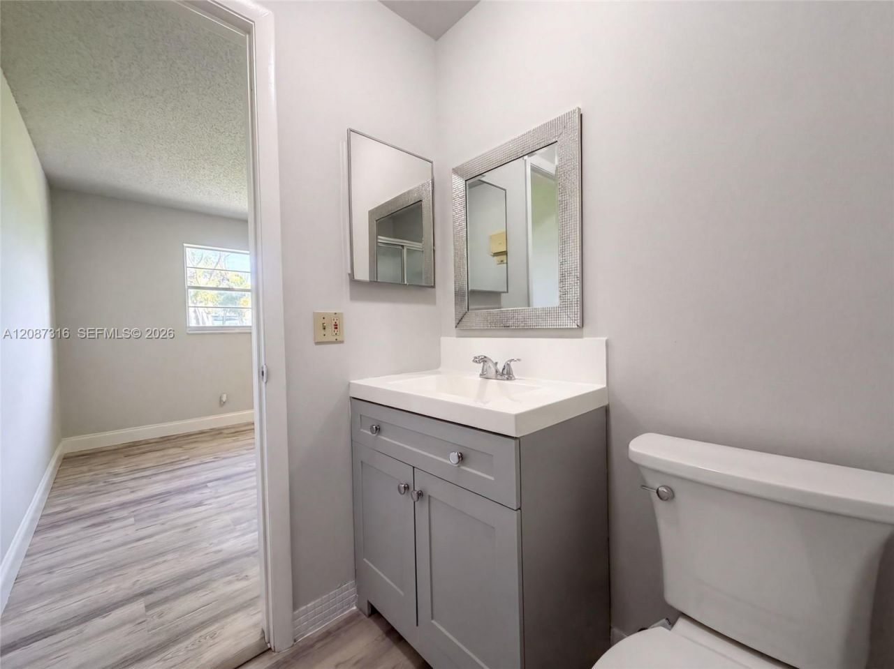 400 SW Golfview Ter, Unit 112, Boynton Beach, FL 33426 Photo