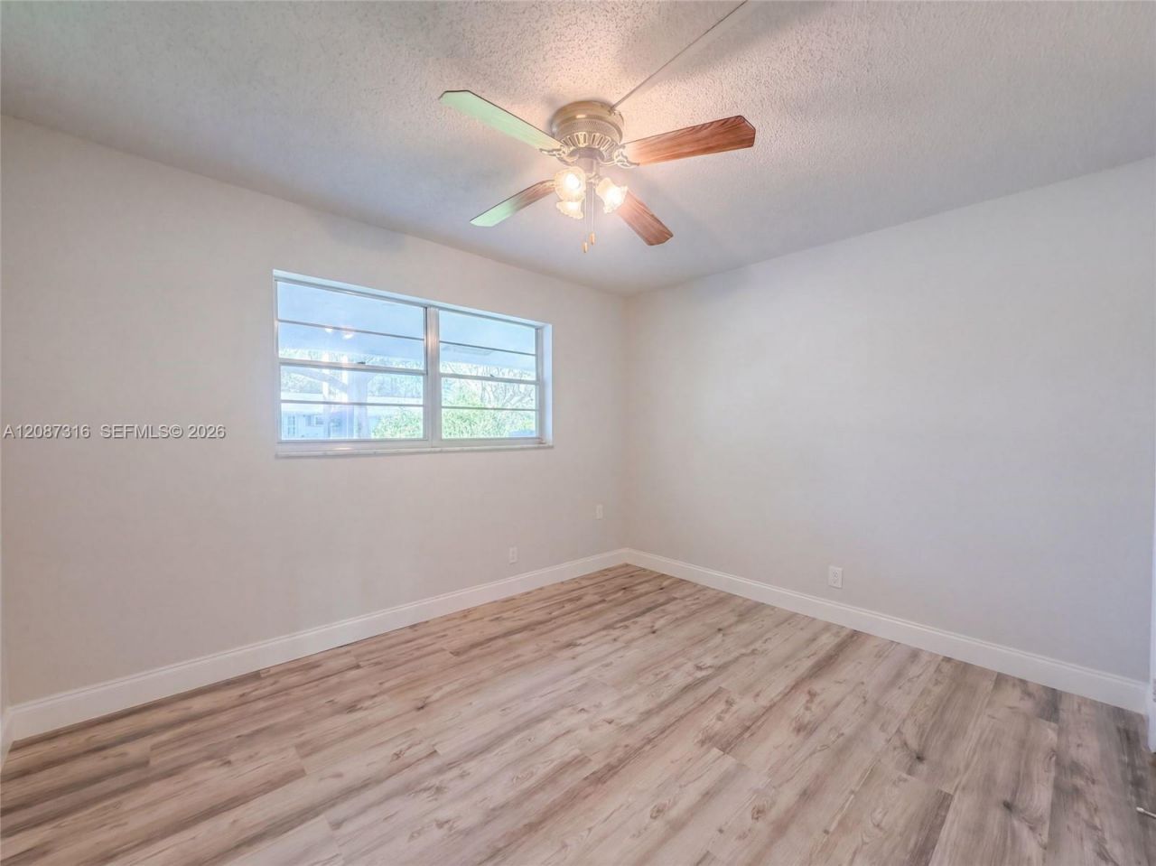 400 SW Golfview Ter, Unit 112, Boynton Beach, FL 33426 Photo