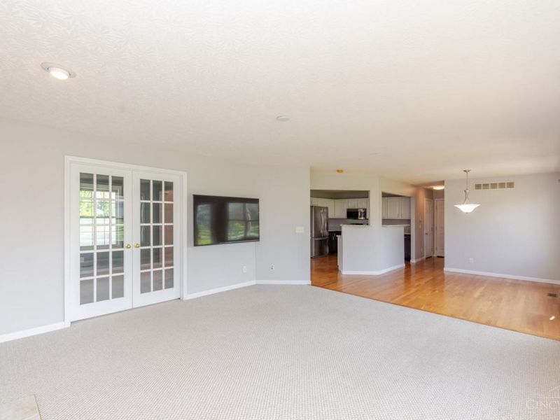 6489 Michele Lane, Liberty Township, OH 45044 Photo 5